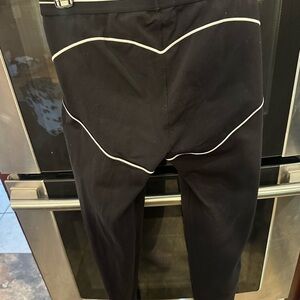 ALO Yoga Black leggings with White Piping Detail
